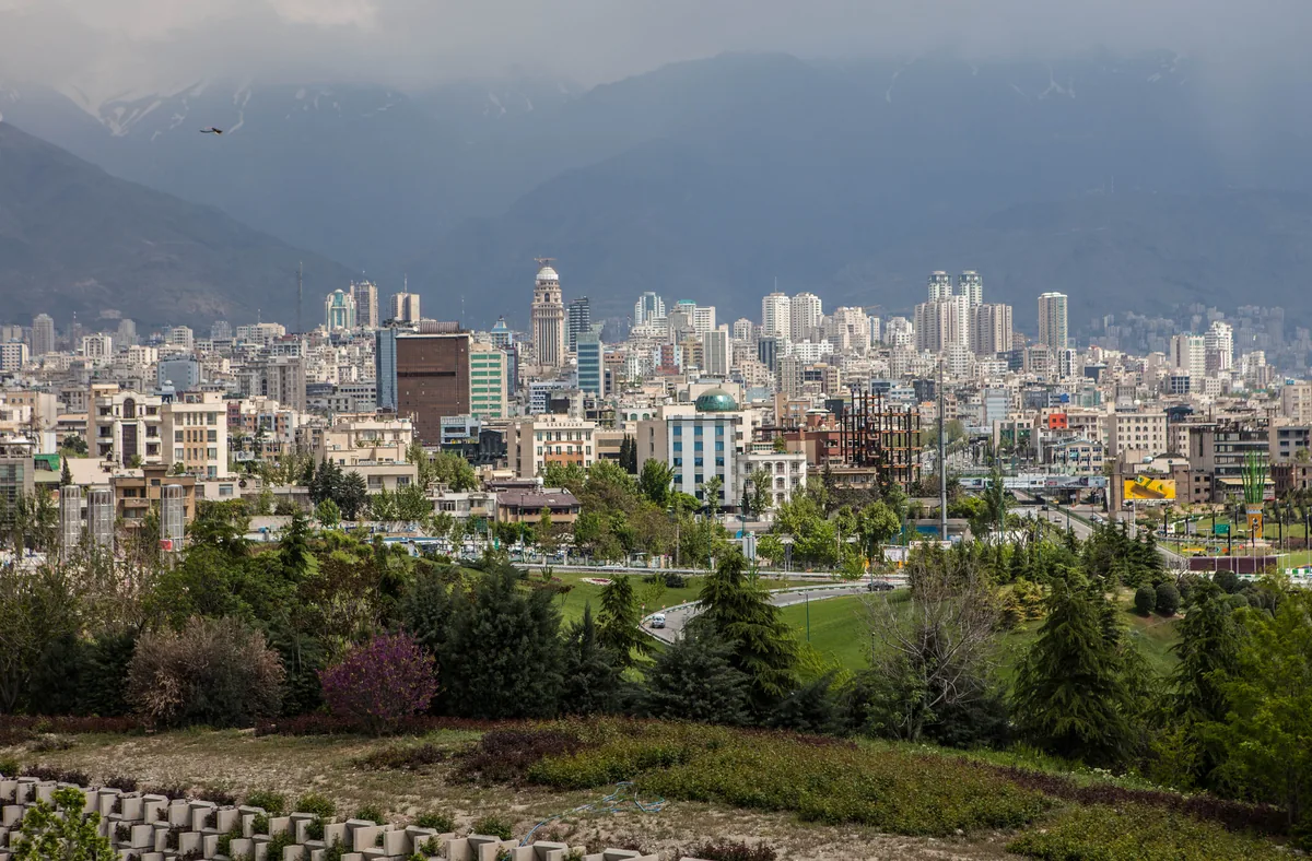 نمای شمال تهران — خدمات لوله بازکنی و نشت یابی در مناطق شمالی
